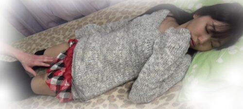 素人女子大生1年生ちえみ18歳、ビールの売り子バイトでリーマンより稼ぐ野球女子 同人動画