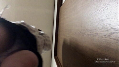 【盗撮】お姉さんが歯磨きしているところ（？）のパンチラ 同人動画