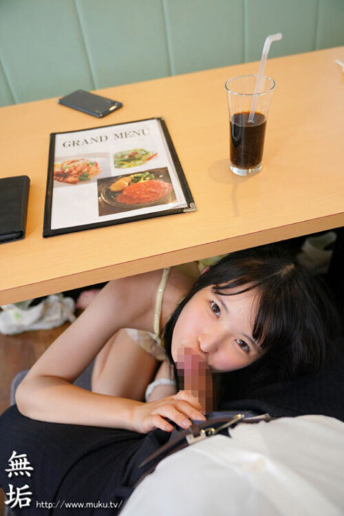 くそ生意気なメスガキJ○に「おじさんサラリーマンとしては三流だけどチ○ポだけは一流だね。」と罵られながらも SEXだけは褒めてもらえてチ○ポマシーンとして使われる俺。 希咲那奈