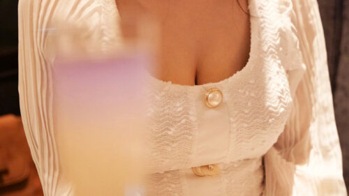 Kカップ爆乳人妻 まだ女と男でいたい2人のW不倫記録 涼音（32歳）