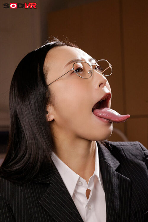 Office Lady's Seductive Kiss - VR Workplace Affair