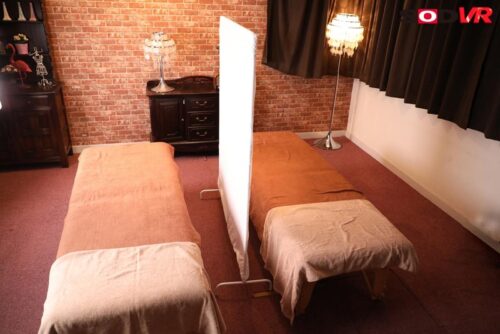 VR Couple's Room NTR Massage: Creampie with Perverted Therapist