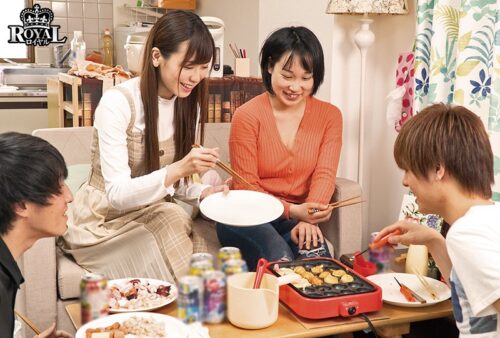 終電を逃した親友の彼女を泊めさせたら、親友が迎えに来ても欲情に負けてハメまくっていた。 椿ましろ