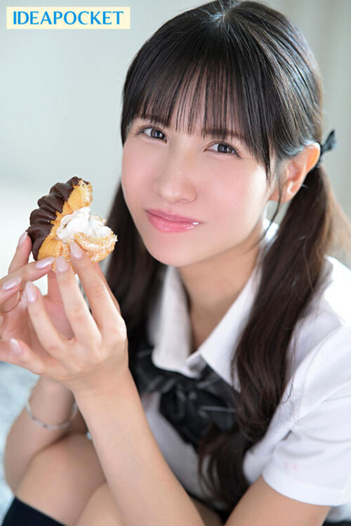 【VR】「何年ぶりかな…恥ずかしいな」学生時代の制服が出てきて倦怠期の彼女に着せたら異様な高揚感に包まれセックスレスを吹き飛ばす青春懐古セックス 桜空もも