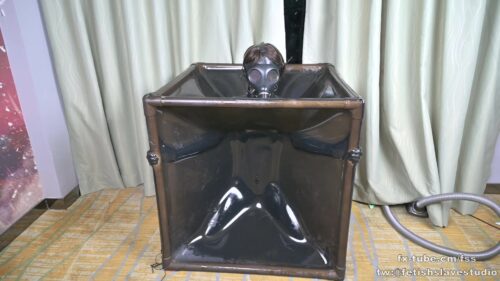 ラバーマゾ・キキを真空ボックスに閉じ込めてみた 其の3 コスプレハード
