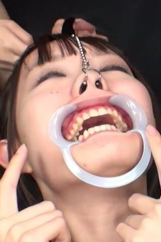 顔面いじりレズ　歯舐　電マ 同人動画