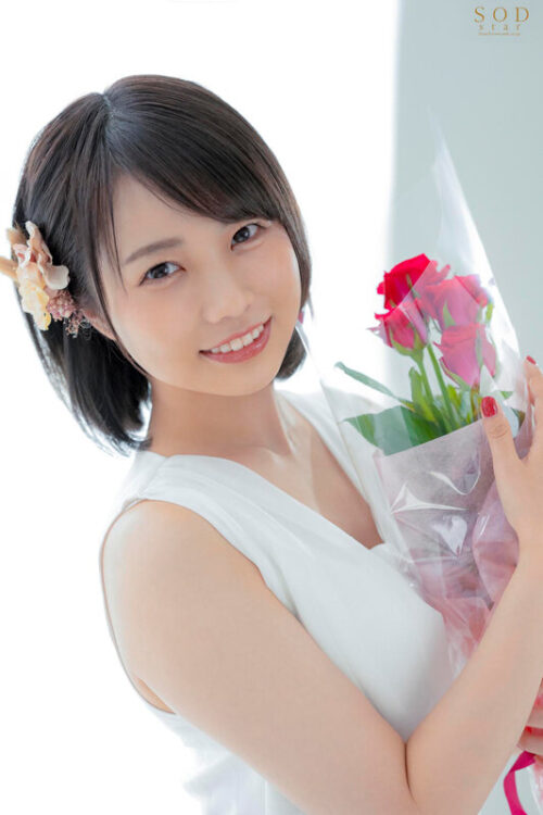 SOD卒業 まこりん、5年間ありがとう─。 気弱な僕をチクビ責めで連続射精させるのが大好きな年上彼女 戸田真琴