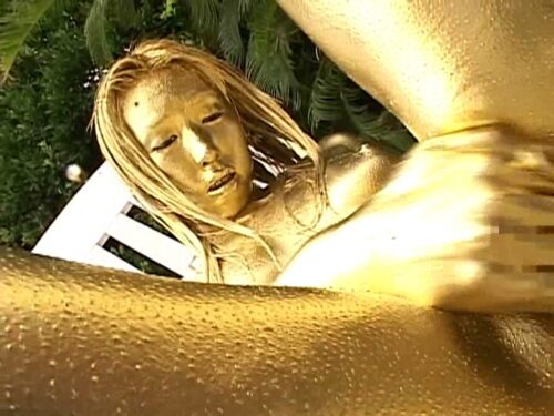 パイパン美少女金粉フィスト