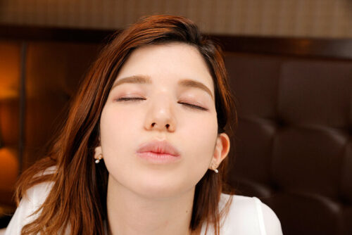 【VR】Stranded by Typhoon: One Hotel Room Left with My Junior