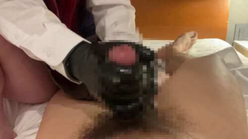 18歳卒業したて！！ピチピチ黒ゴム手袋で手コキ コスプレハード