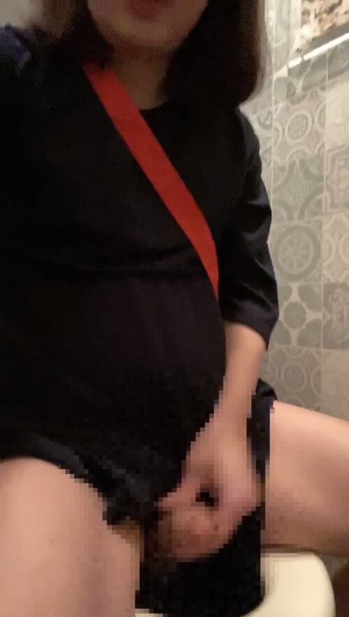 ”魔女の○急便”キキちゃんコスプレ❤トイレオナニーで射精しちゃいました コスプレハード