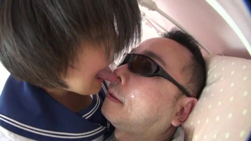 濃い唾で俺の毛穴を塞ぐ激カワ女子（完全オリジナル） 同人動画