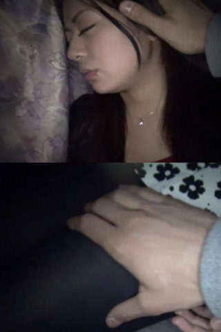 バスの車内でこっそりお触り６ 同人動画