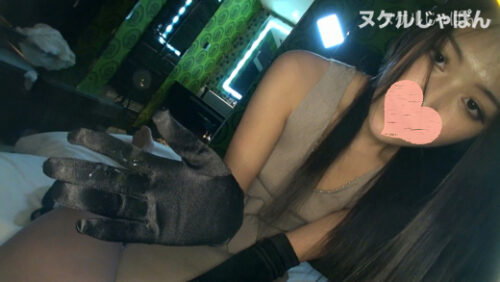 クールビューティーな美容女子は手コキもマスタークラスだった！？サテングローブ着用でのフェティッシュな手袋手コキでおちんぽ大満足ｗ：美容部員・ゆきちゃん（25歳） 同人動画