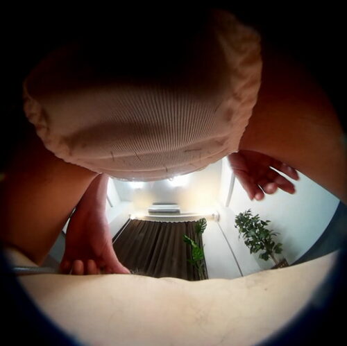 【フェチ界Ｍ男ＶＲ】360度カメラで性格キツそうなギャル女王様の顔面騎乗　～こんな動画見たことない？～ 同人動画