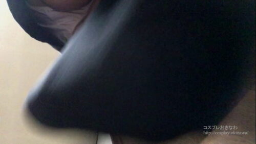 【盗撮】お姉さんが歯磨きしているところ（？）のパンチラ 同人動画