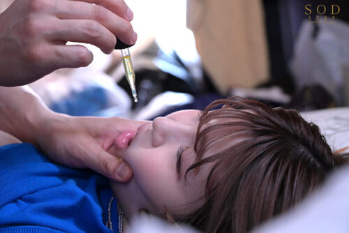 僕を見下した接客態度最悪なムカつく美人アパレル店員を汚部屋監禁！媚薬で好き放題中出し調教 唯井まひろ