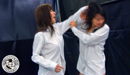 Boyfriend Shirt Fight 1: Sharp-Tongued Sister vs Long-Legged Beauty