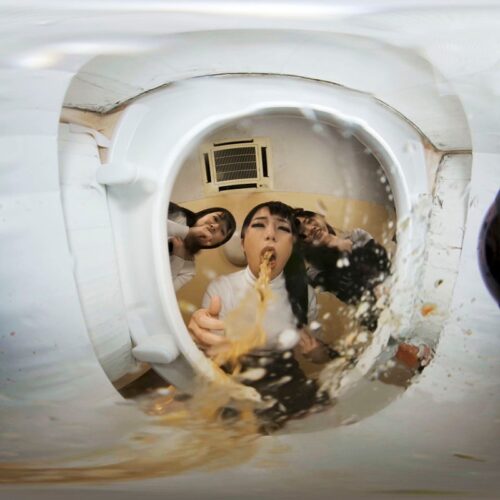 【VR】【VR高画質】M男を人間便器にして楽しむゲロスカ女子倶楽部 美らかのん