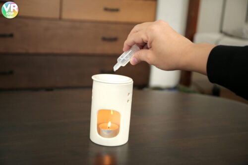 【VR】＜超高画質・60fps＞真面目で地味な家庭教師を媚薬入りアロマでエロ覚醒！！もちろん連続生中出し。 富田優衣