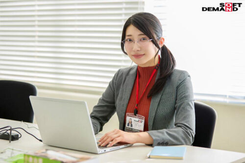 平日のオフィスでいきなりデカチン即ハメ！秘書 守屋よしの