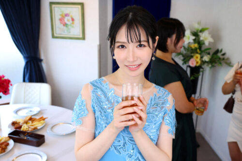 【VR】【8K】同窓会で再会した元カノと離れた数年を確かめ合う……情熱的にカラダを重ねるワンナイトSEX りお