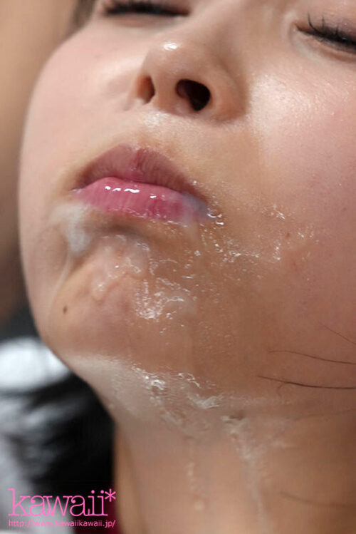 委員長は白く汚されたい～制服美少女の変態妄想ザーメントランス～濃厚ドロドロ大量精液ネバスペ 怒涛の大乱交ぶっかけ59発 日向なつ