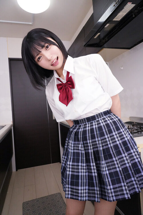 【VR】3度の飯よりフェラが好き！性欲がバカすぎる清楚ビッチなJK妹に都合のいいタダチンとして扱われるザコ兄のボク 虹村ゆみ