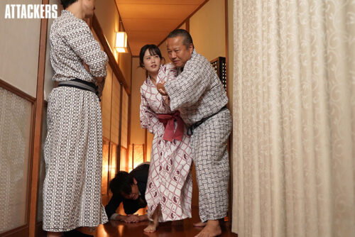 串刺し輪●NTR 同期入社の彼女が出張先の旅館でまわされていた話。 神木彩