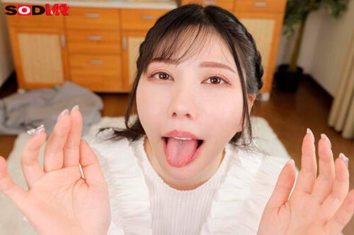 【VR】【8K】彼女の姉に耳元隠語囁きの誘惑に負けて何度も発射 藍芽みずき