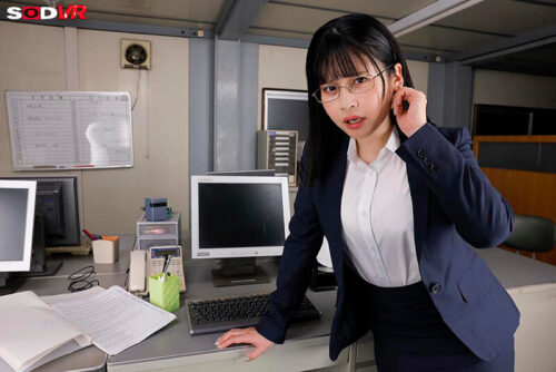 【VR】【8K】「私のマ×コ見てえぇぇぇ！！」堅物女上司の本性は、淫語絶叫する淫乱痴女 尊厳ゼロ・威厳ゼロのド下品性交 優梨まいな