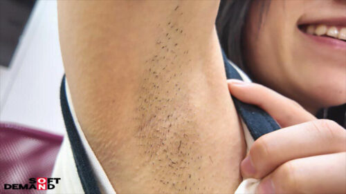 【特典版】SOD女子社員 制作部 中途1年目 岡島明来（24） 工口勉 初AV成果報告