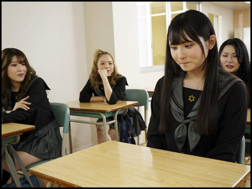 女子校の性的レズ虐めにあったドマゾニューハーフ ななこ/涼花くるみ/菊池はる/辻さくら