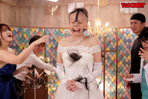 妄想アイテム究極進化シリーズ 無様エロ洗脳アプリスピンオフ ガチ丸坊主編 ~無様なスキンヘッドになる不幸が降りかかり洗脳が進むと羞恥芸も全力でやってしまう女に改変~