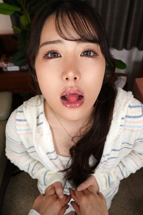 【VR】いつもは塩対応なのにスケベスイッチが入るとイチャラブモード全開で中出しSEXおねだりしてくるツンデレ彼女と同棲生活 望月りんね【8K】