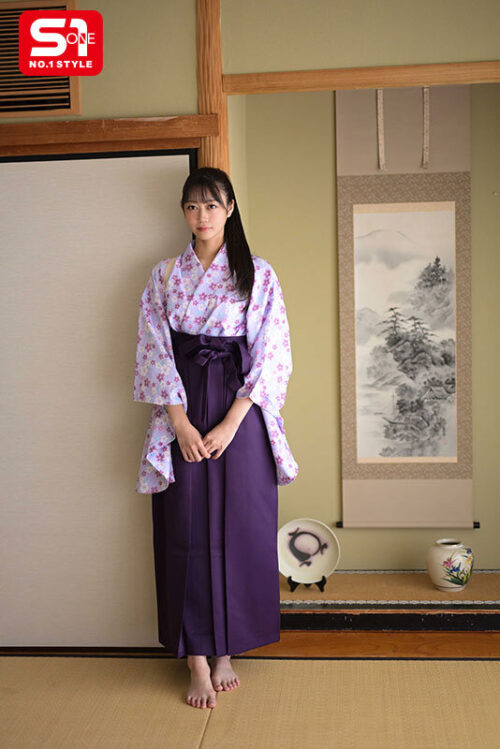 【VR】運命を感じたライバル(競技かるた)の袴美女は千年の恋に心を馳せるロマンチスト…ではなく175cm長身美脚のアオハル制服少女で「逢いたい=SEXしたい」超絶倫性欲モンスターだったのです。 明日葉みつは