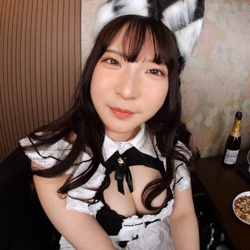 【VR】モテ期の晩餐 あざとメイドのゼロ距離誘惑 咲紅ふぁん