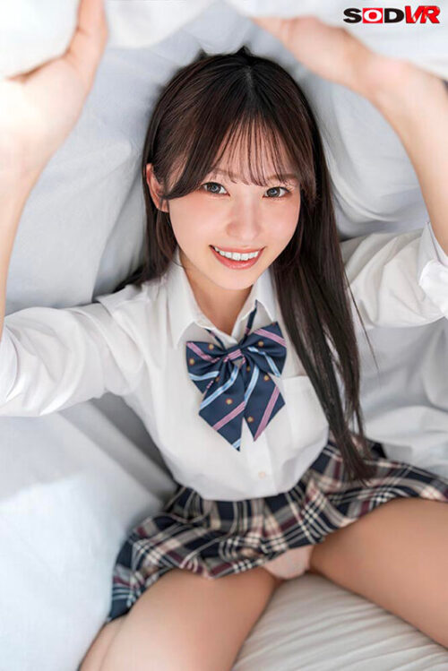 【VR】【8K】修学旅行中に仮病を装い同級生の新川と布団の中で相思相愛イチャイチャセックス 新川空