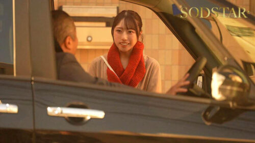 車中不倫 こんなオジサンでも娘の幼なじみ(19)にコクられて付き合うことになっちゃった!年の差なんと31歳!自宅ガレージで唾液を絡ませ汗ダクでちちくりあう 天神羽衣