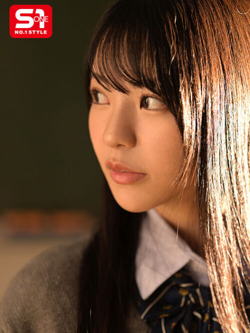 【VR】教え子の浅野に告白された回数、3年間で15回…「一度だけでいいから…」人影のない校舎で別れを惜しむように貪り合ったたった一度の過ちを犯した二人きりの卒業式 浅野こころ