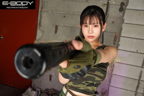 【VR】元一等兵・天音るな初8KVR スナイパーの俺たちは意識朦朧でムラムラMAX 148cmミニマムKカップのバディと猛暑の密着張り込み本気ハメ