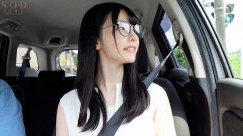 最近付き合った地味だけど隠れ巨乳な彼女と初めてのキャンプデート Tシャツからハミ出した巨乳に火が付いてしまい精子が尽きるまでめちゃくちゃセックスしまくった 彩月七緒