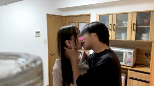 料理も作ってくれるし中出しもさせてくれる隣の部屋の世話焼き人妻 みずきさん