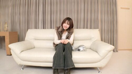 「現役女子大生の性春日記！おじさん好きの巨乳女子大生が大好きなバックで突かれまくりイキまくる！何度も何度もイカされてリミッターが切れたように自分から腰を振り出し何度も何度もセルフイキを繰り返す！可愛い、女子大生、Gカップの大三元が揃えば勝ち確定！ 【初撮り】ネットでAV応募→AV体験撮影 2543」