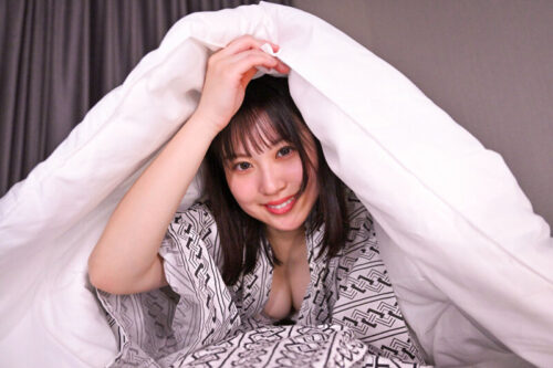 【VR】【8K】修学旅行でずっと好きだった男の子の布団にもぐり込んで逆夜〇い！声を押し殺していたのに…興奮とスリルで気持ち良すぎて…気づいたら汗だく絶叫イキしまくった 夕木こいろ