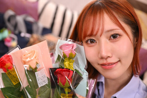 【VR】【8K】教師の僕は入学から3年間ずっと誘惑してきたちょっとヤンチャな教え子GALと卒業式の帰りに…我慢できずに生中出しSEXしてしまった。 斎藤あみり