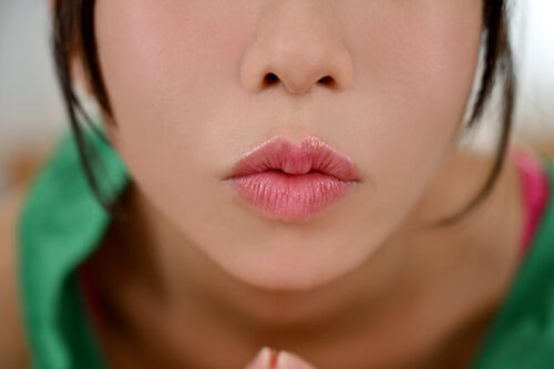 【VR】敏感くびれ巨乳娘【8K超肉感特化】はエロ偏差値高めで何度も何度もザーメンを絞り取り求めあう… 天羽りりか