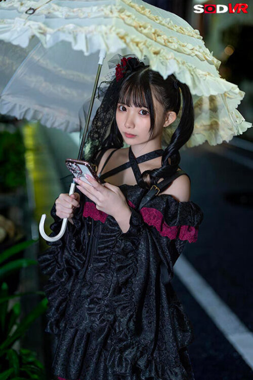 【VR】【8K】P活ゴスロリっ子生意気なのでわからせる！ま●こもゴスロリ服も僕の精子で白く染めつくす！ 南日菜乃