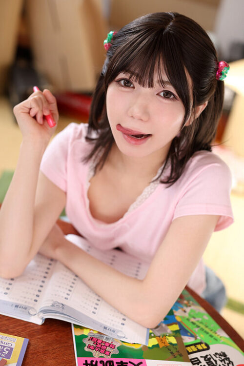 【VR】パイパンの幼い女の子 ～可愛いお口の由奈ちゃんにボクはたくさん精子を飲ませる～ 日向由奈