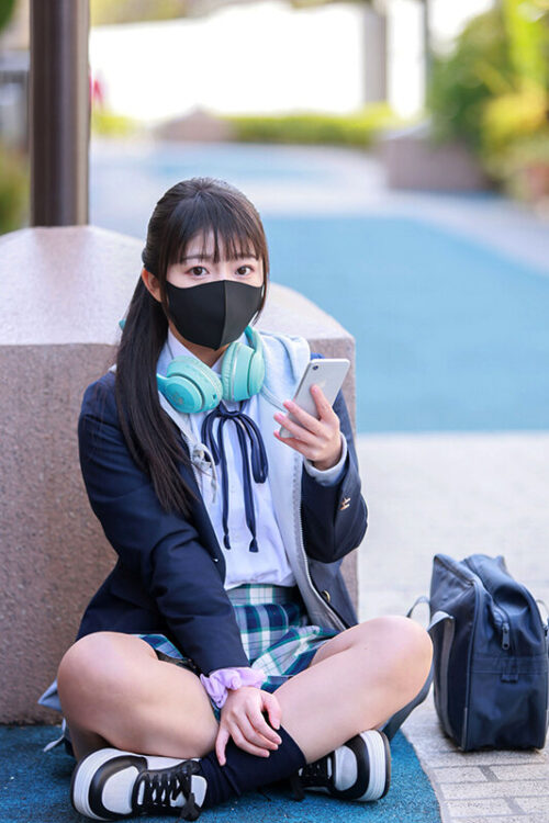【VR】周りとは群れない黒マスク学生 上下の蒸れたオクチに何でもし放題